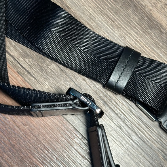 HUGO BOSS SINGLE DOCUMENT CASE IN LEATHER - Picture 6 of 9